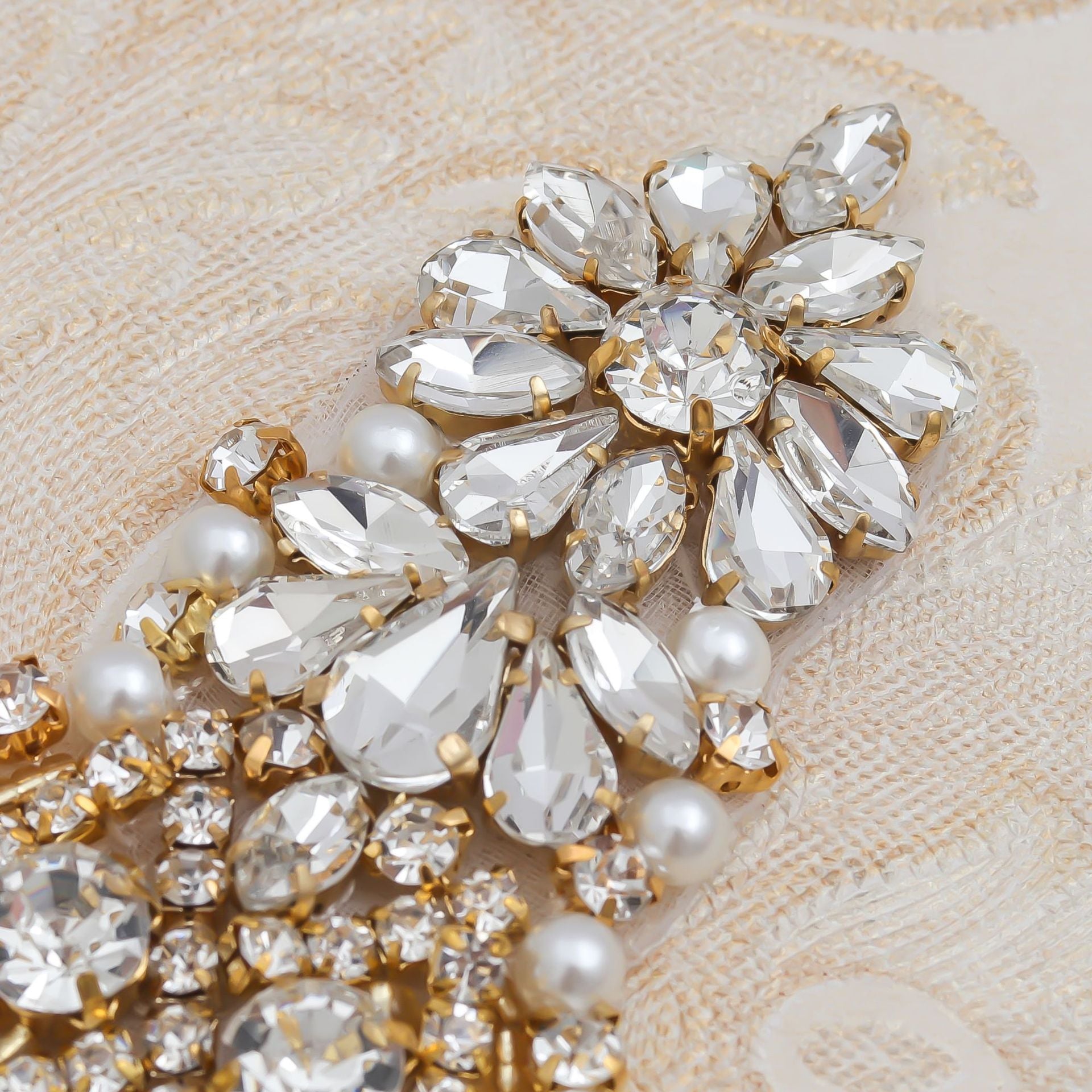 Heat Transfer Rhinestone Patch, Sparkling Glass Rhinestones And Pearl Design For Dance Costumes, Leotards, Performance Wear, Clothing Embellishment