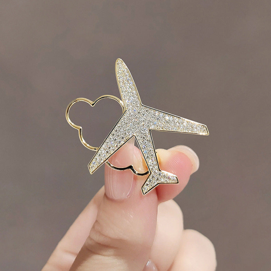 Elegant Anti-slip Brooch Pin – Minimalist Luxury Chest Clip For Women, Discreet Wardrobe Security Pin, Small Chic Decorative Brooch To Prevent Gaping, Premium Quality & Unique Design