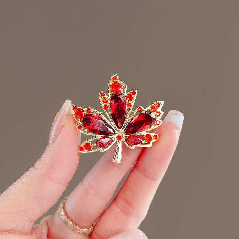 Elegant Anti-slip Brooch Pin – Minimalist Luxury Chest Clip For Women, Discreet Wardrobe Security Pin, Small Chic Decorative Brooch To Prevent Gaping, Premium Quality & Unique Design