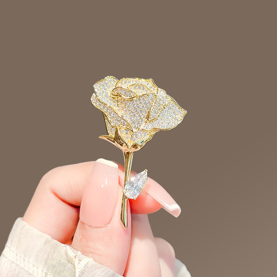 Elegant Anti-slip Brooch Pin – Minimalist Luxury Chest Clip For Women, Discreet Wardrobe Security Pin, Small Chic Decorative Brooch To Prevent Gaping, Premium Quality & Unique Design