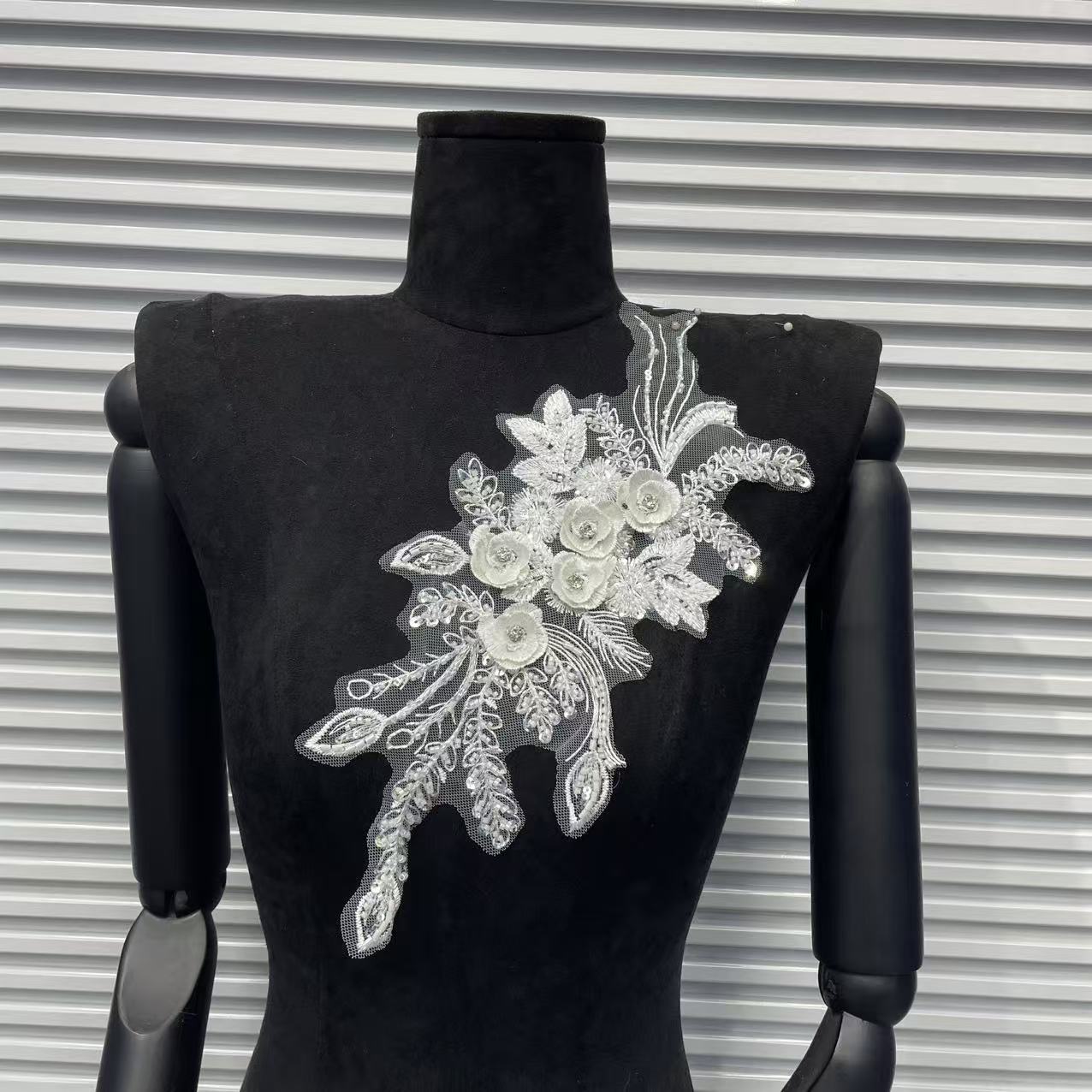 3D Embroidered Lace Floral Appliqué – Decorative Trim with Intricate Lace Flowers for Dresses, Clothing Accessories & DIY Fashion Projects