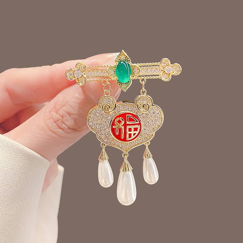 Elegant Anti-slip Brooch Pin – Minimalist Luxury Chest Clip For Women, Discreet Wardrobe Security Pin, Small Chic Decorative Brooch To Prevent Gaping, Premium Quality & Unique Design
