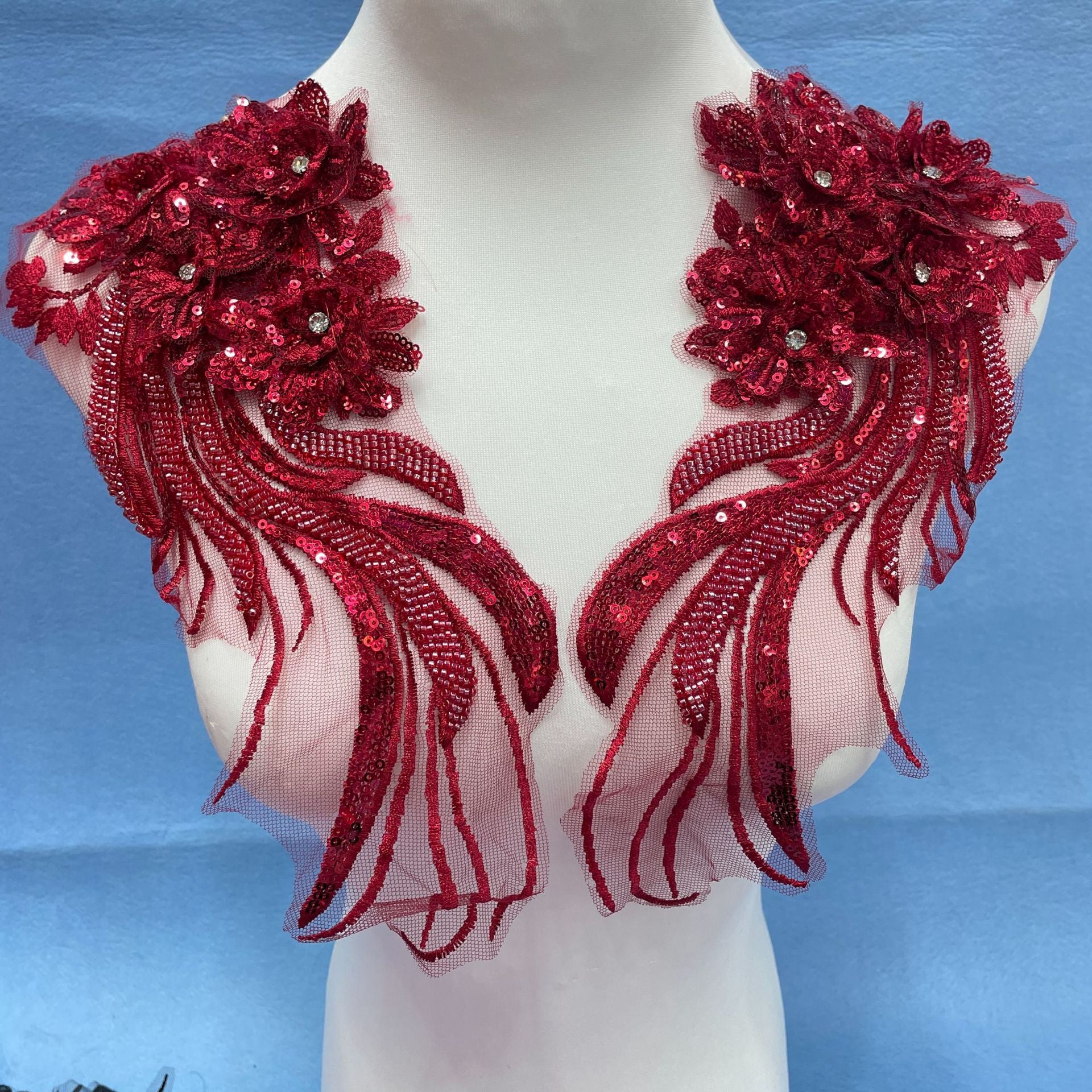 3D Floral Embroidered Appliqué Patches – Matching Pair Design for Women's Wedding Dresses, Evening Gowns & Girls' Headscarves, DIY Sew-On Flower Trim for Bridal, Kids' Wear & Fashion Accessories