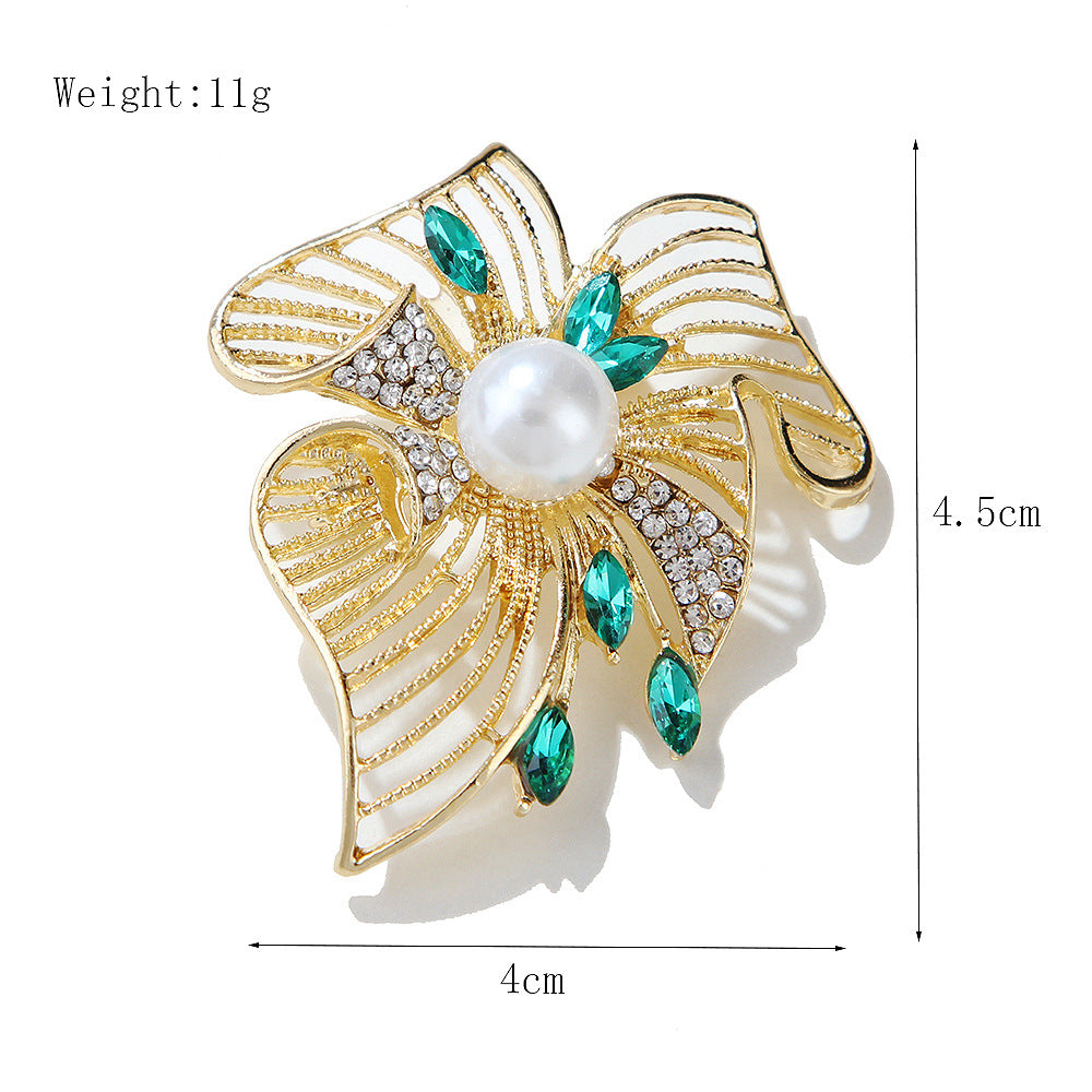Luxury Vintage-Inspired Emerald Pearl Brooch Pin - Heavy-Duty Design,小众 (Niche) Elegant Women's Lapel Accessory