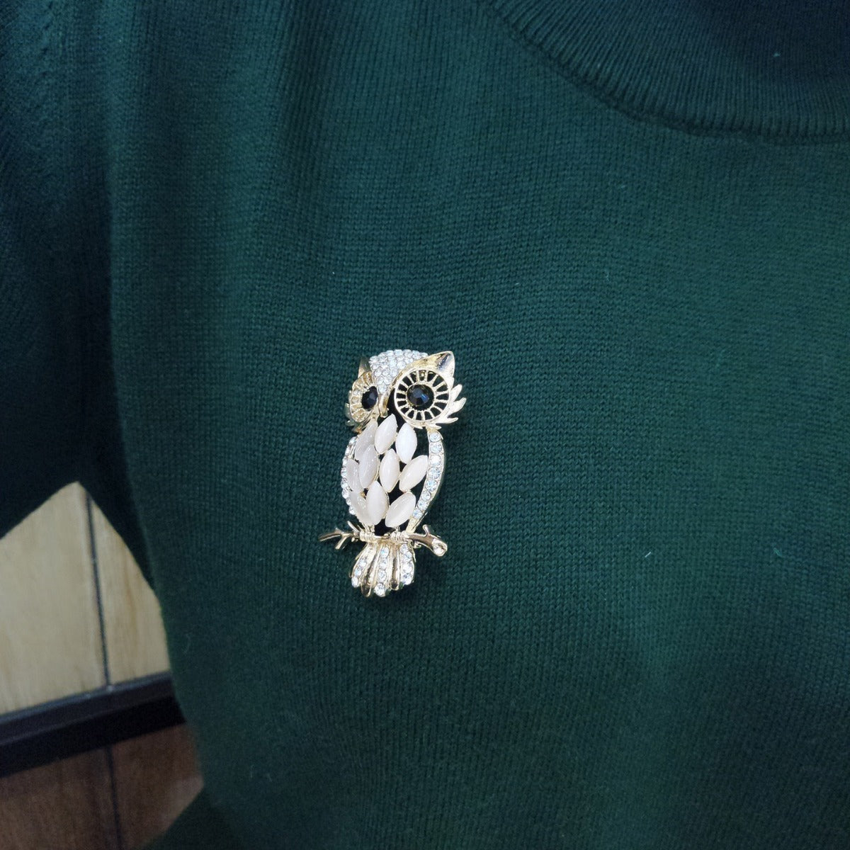 Women’s Korean Owl Brooch with Cat’s Eye Stone - Dual Gold/Silver Tone Cartoon Animal Pin for Jackets & Bags