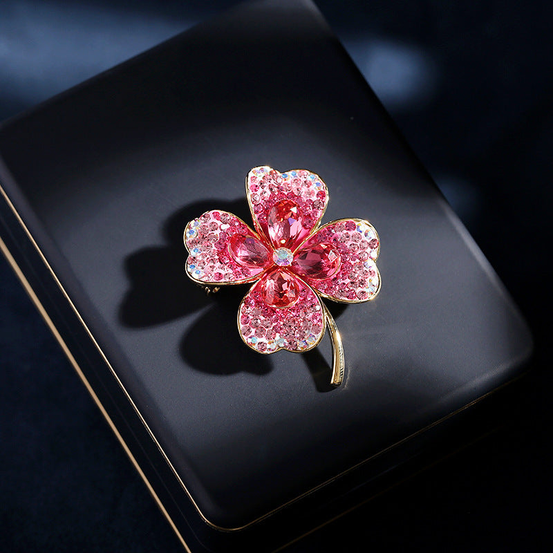 Elegant Anti-slip Brooch Pin – Minimalist Luxury Chest Clip For Women, Discreet Wardrobe Security Pin, Small Chic Decorative Brooch To Prevent Gaping, Premium Quality & Unique Design