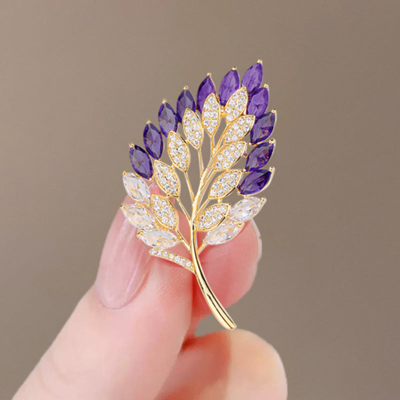 Elegant Anti-slip Brooch Pin – Minimalist Luxury Chest Clip For Women, Discreet Wardrobe Security Pin, Small Chic Decorative Brooch To Prevent Gaping, Premium Quality & Unique Design