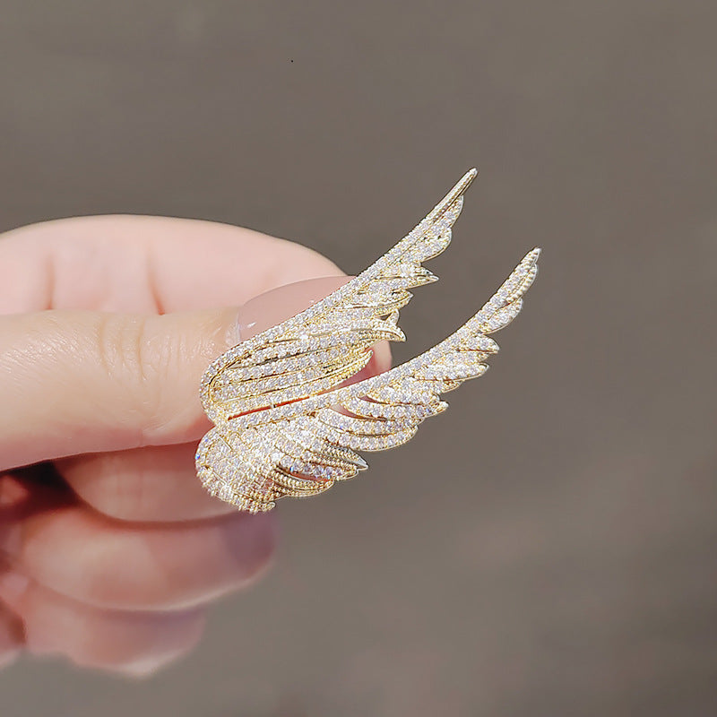 Elegant Anti-slip Brooch Pin – Minimalist Luxury Chest Clip For Women, Discreet Wardrobe Security Pin, Small Chic Decorative Brooch To Prevent Gaping, Premium Quality & Unique Design