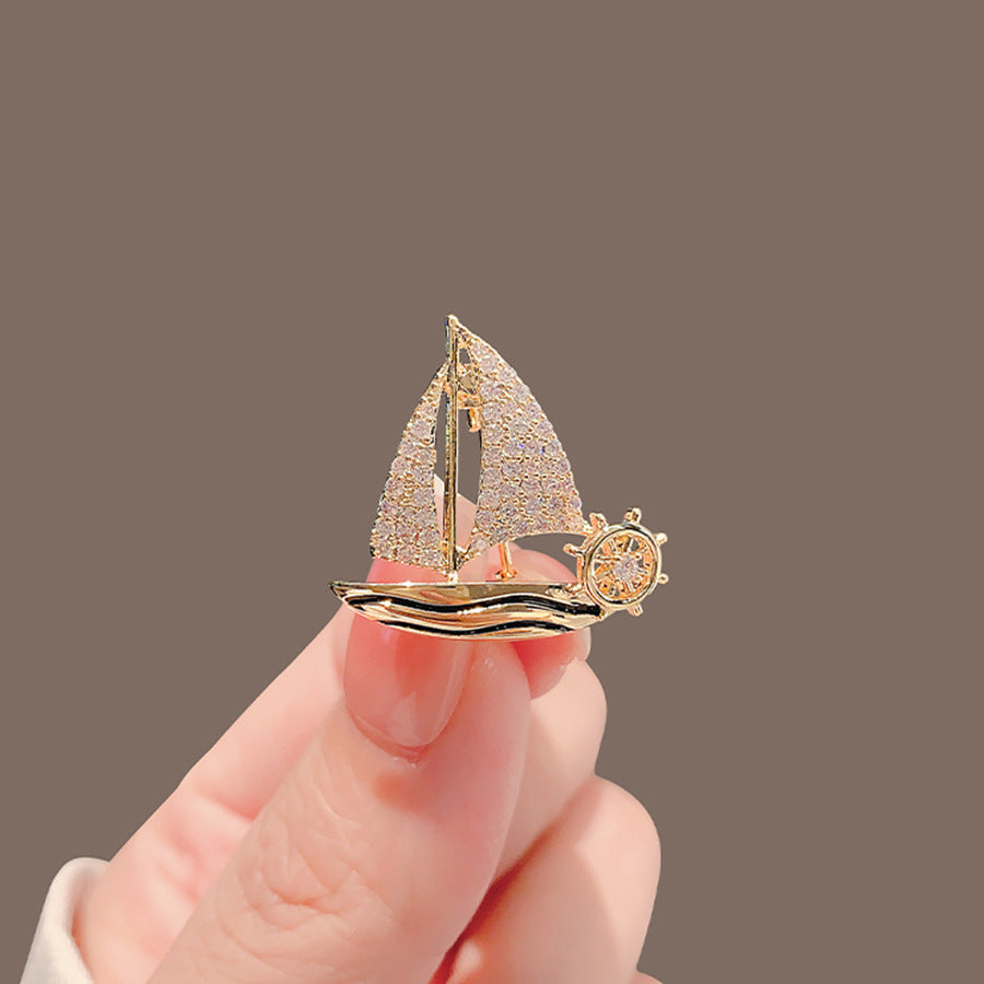 Elegant Anti-slip Brooch Pin – Minimalist Luxury Chest Clip For Women, Discreet Wardrobe Security Pin, Small Chic Decorative Brooch To Prevent Gaping, Premium Quality & Unique Design