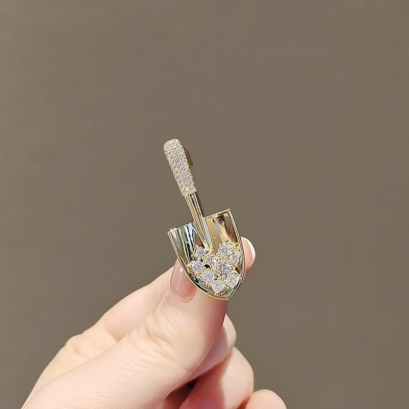 Elegant Anti-slip Brooch Pin – Minimalist Luxury Chest Clip For Women, Discreet Wardrobe Security Pin, Small Chic Decorative Brooch To Prevent Gaping, Premium Quality & Unique Design