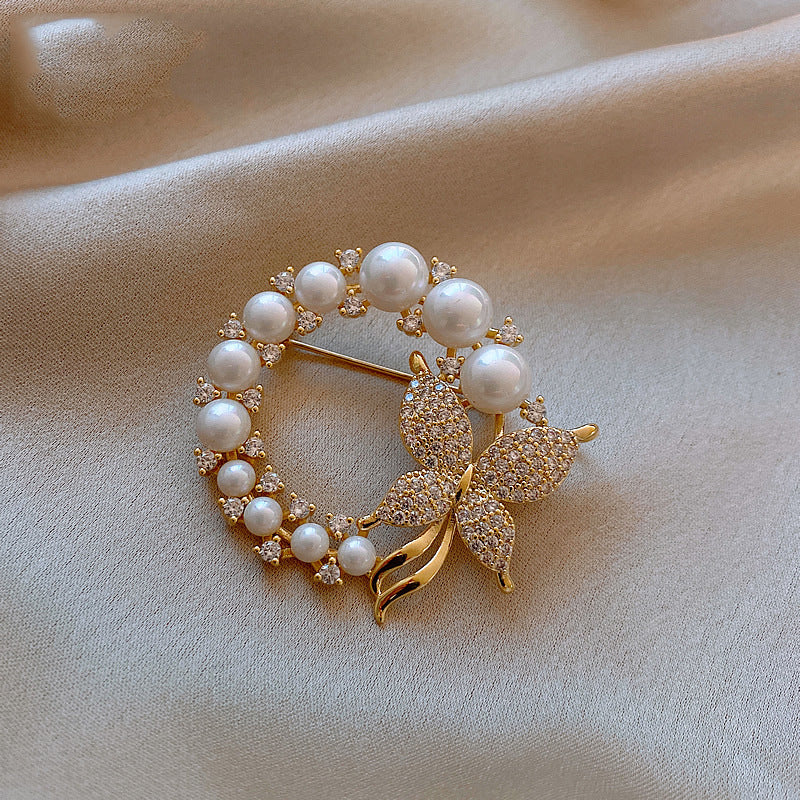 Elegant Anti-slip Brooch Pin – Minimalist Luxury Chest Clip For Women, Discreet Wardrobe Security Pin, Small Chic Decorative Brooch To Prevent Gaping, Premium Quality & Unique Design