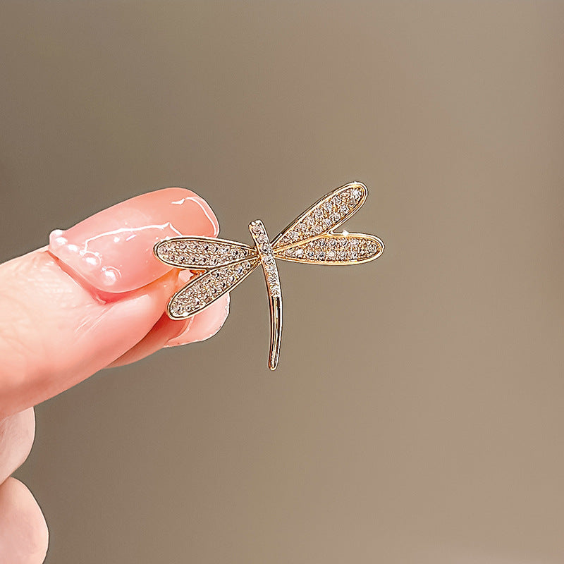 Elegant Anti-slip Brooch Pin – Minimalist Luxury Chest Clip For Women, Discreet Wardrobe Security Pin, Small Chic Decorative Brooch To Prevent Gaping, Premium Quality & Unique Design