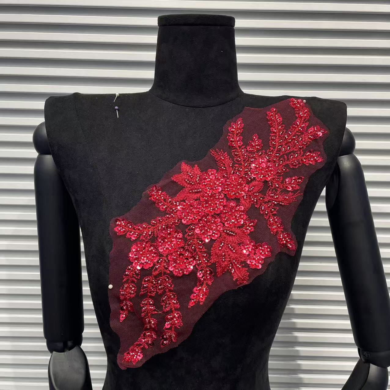 Color-Block 3D Embroidered Appliqué with Tube Beads & Lace – Minimalist Chic Patch for Sweaters, Jackets & DIY Fashion Embellishment