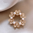Elegant Anti-slip Brooch Pin – Minimalist Luxury Chest Clip For Women, Discreet Wardrobe Security Pin, Small Chic Decorative Brooch To Prevent Gaping, Premium Quality & Unique Design