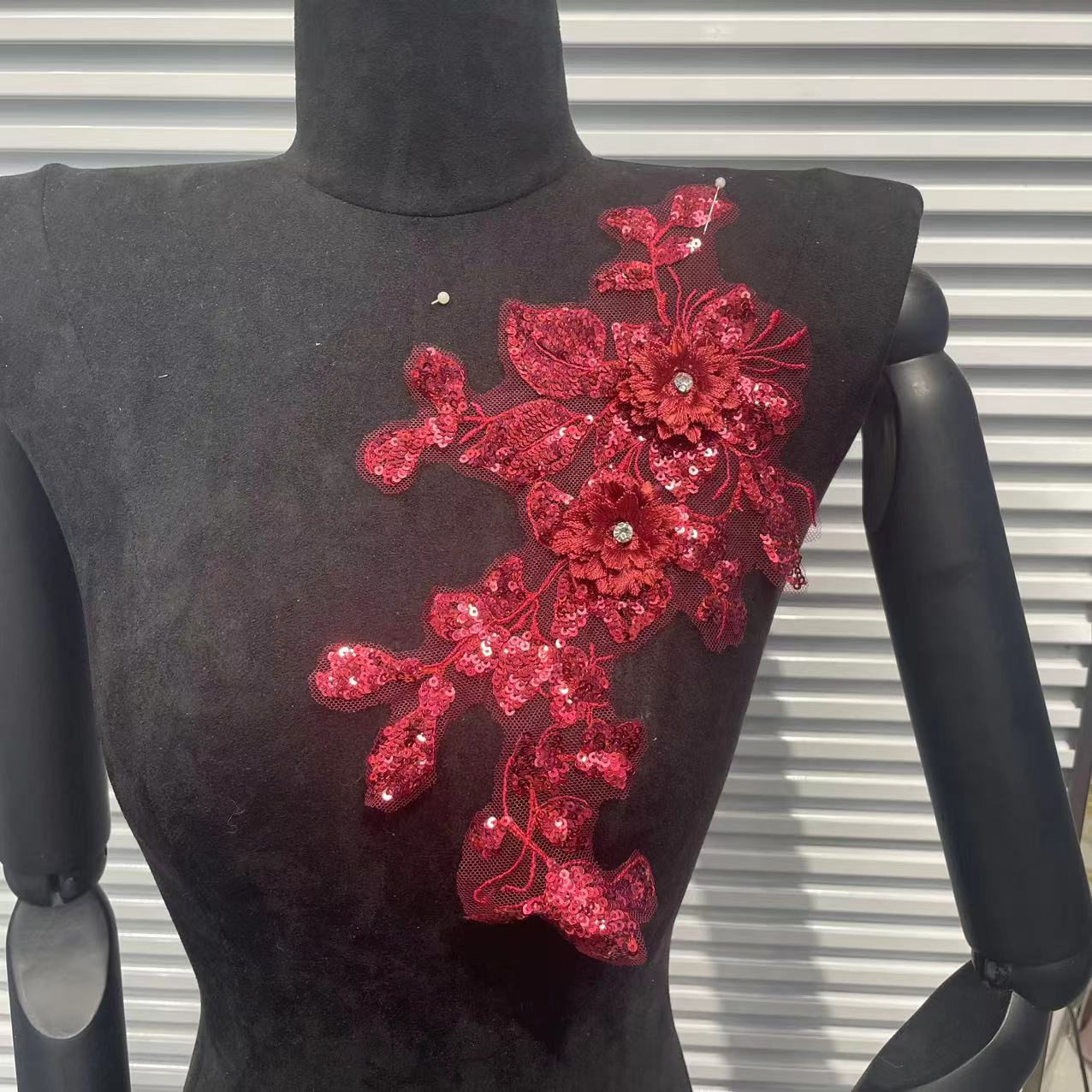 3D Embroidered Flower Patches & Delicate Lace Trims - All-in-One Apparel Decor Set