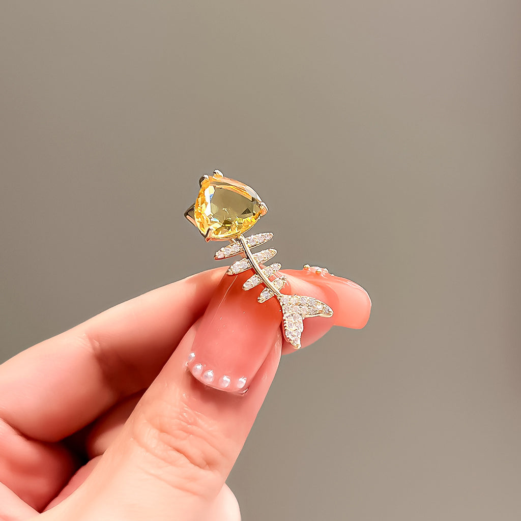Elegant Anti-slip Brooch Pin – Minimalist Luxury Chest Clip For Women, Discreet Wardrobe Security Pin, Small Chic Decorative Brooch To Prevent Gaping, Premium Quality & Unique Design